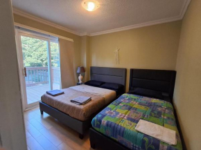Room With Private Patio Next to Toronto Airport